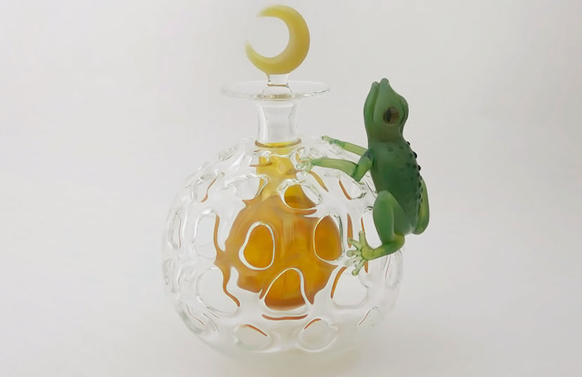 水上隆太_香水瓶